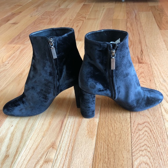 Saint Laurent - Picture 1 of 8